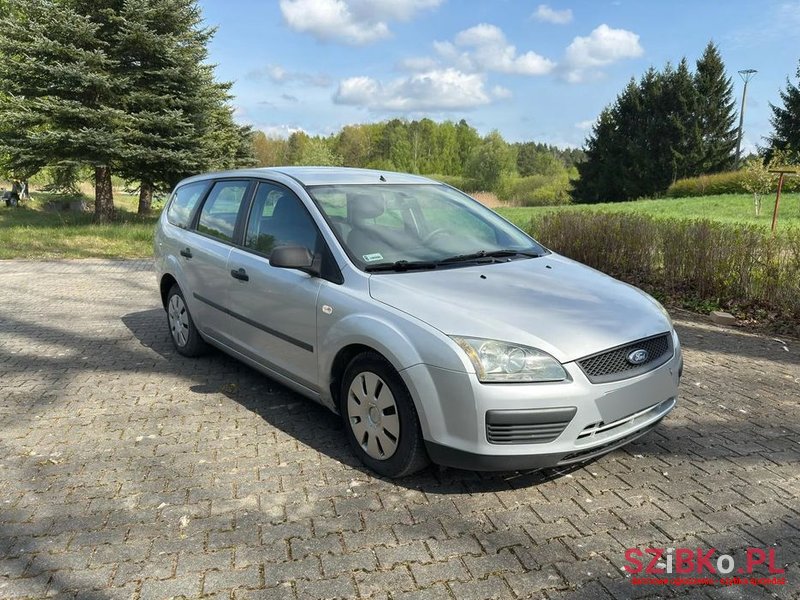 2005' Ford Focus photo #3