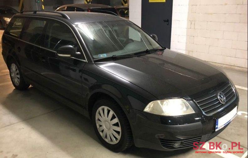 2005' Volkswagen Passat photo #2