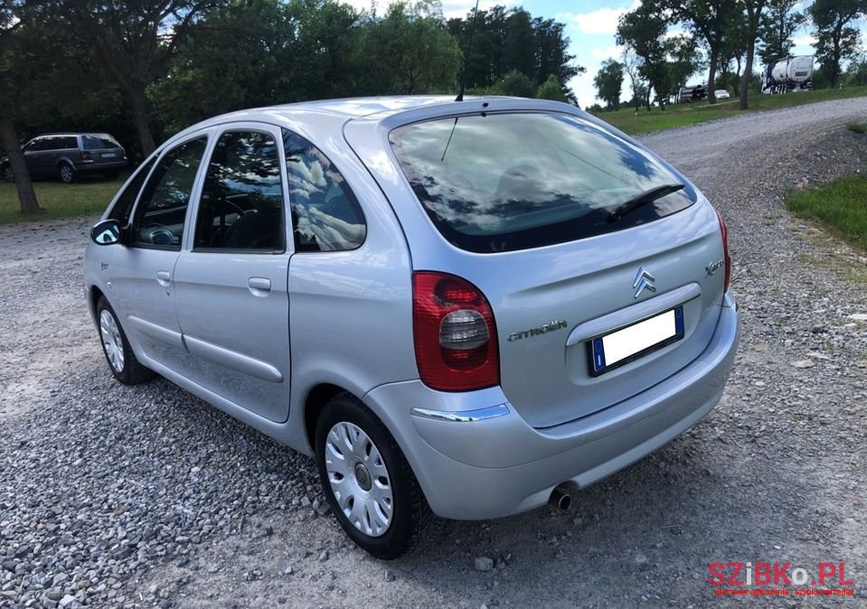 2006' Citroen Xsara Picasso photo #5
