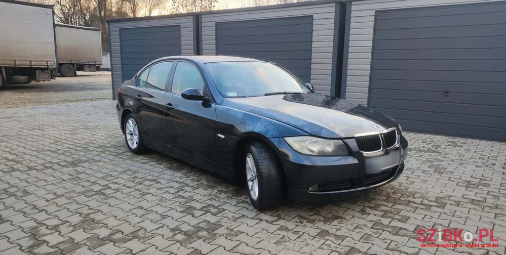 2006' BMW 3 Series 318I photo #3