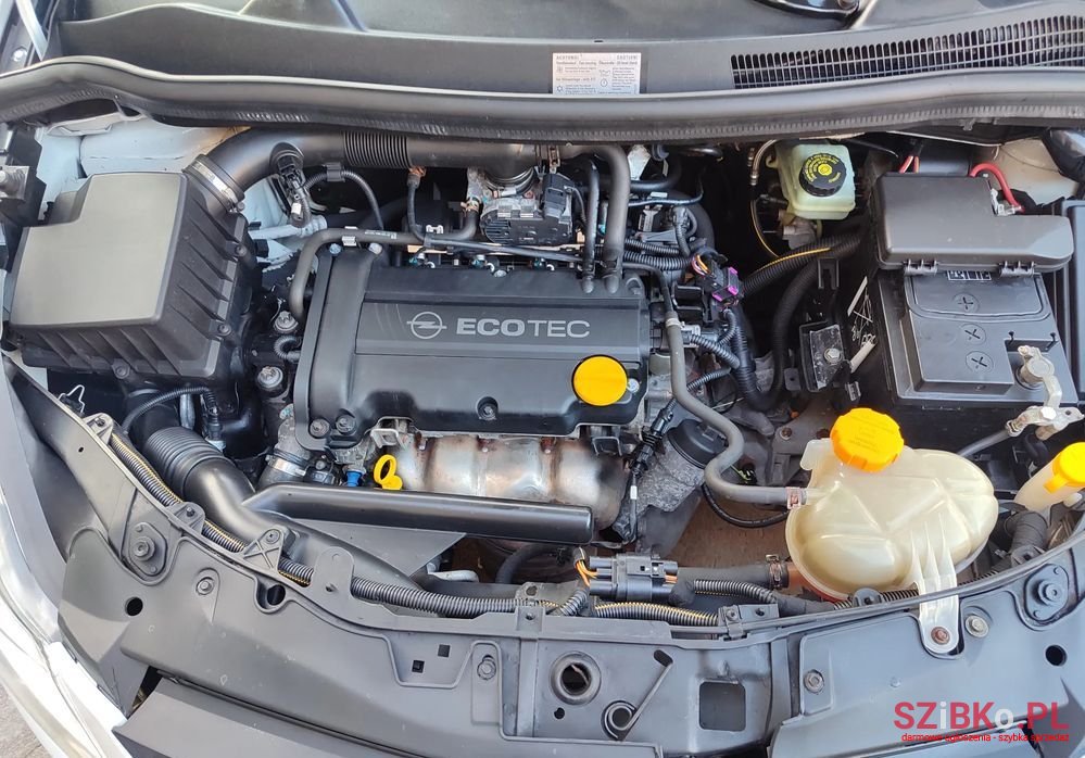2008' Opel Corsa 1.4 16V Cosmo photo #5