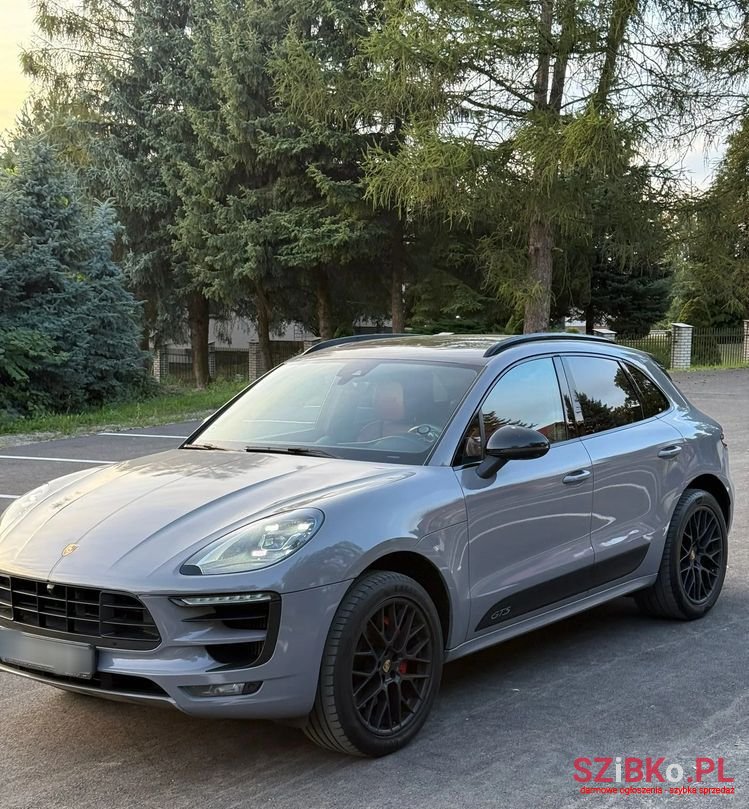 2016' Porsche Macan Gts photo #3