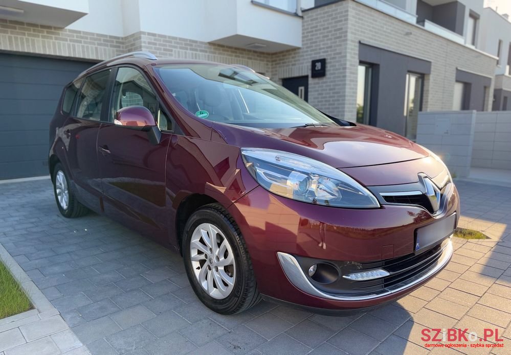 2013' Renault Grand Scenic photo #1