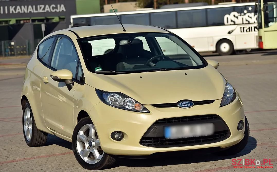 2009' Ford Fiesta photo #3