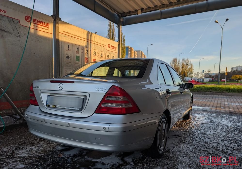 2001' Mercedes-Benz C-Class photo #5