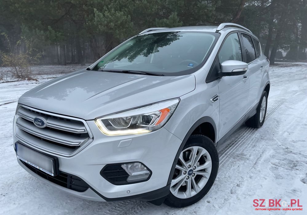 2016' Ford Kuga photo #1