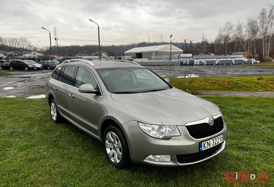 2012' Skoda Superb photo #2