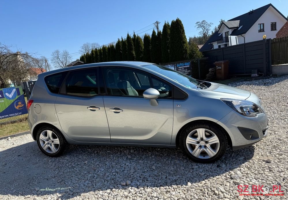 2011' Opel Meriva 1.7 Cdti Cosmo photo #3