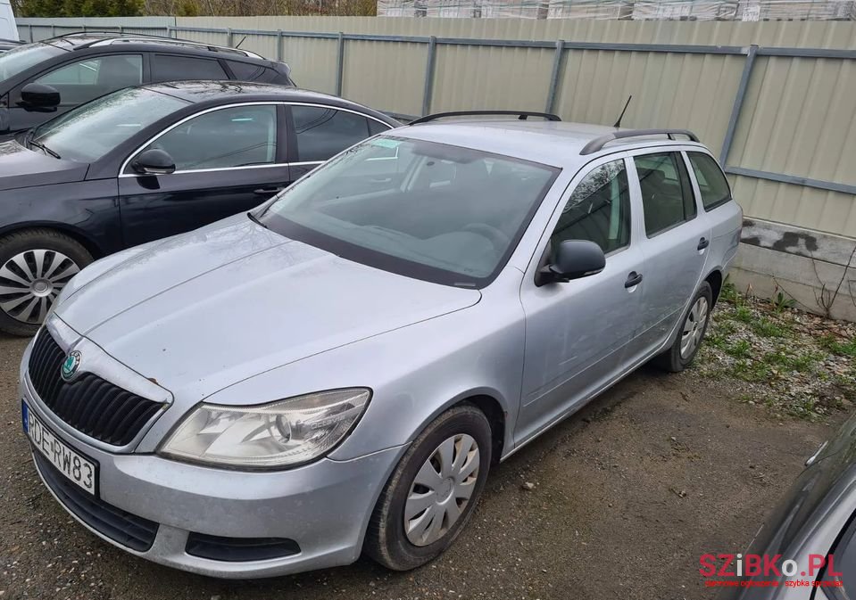 2013' Skoda Octavia photo #1