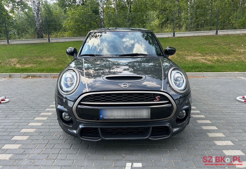 2021' MINI Cooper S Standard photo #4