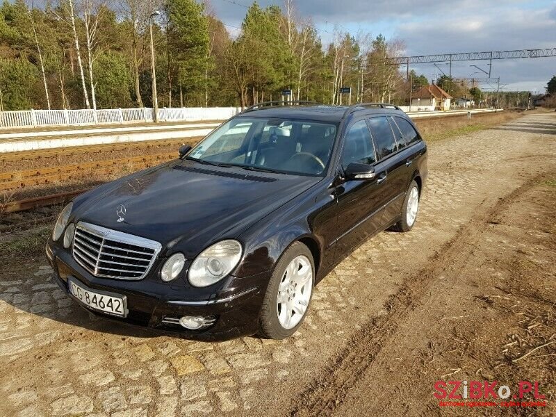 2006' Mercedes-Benz Klasa E photo #4