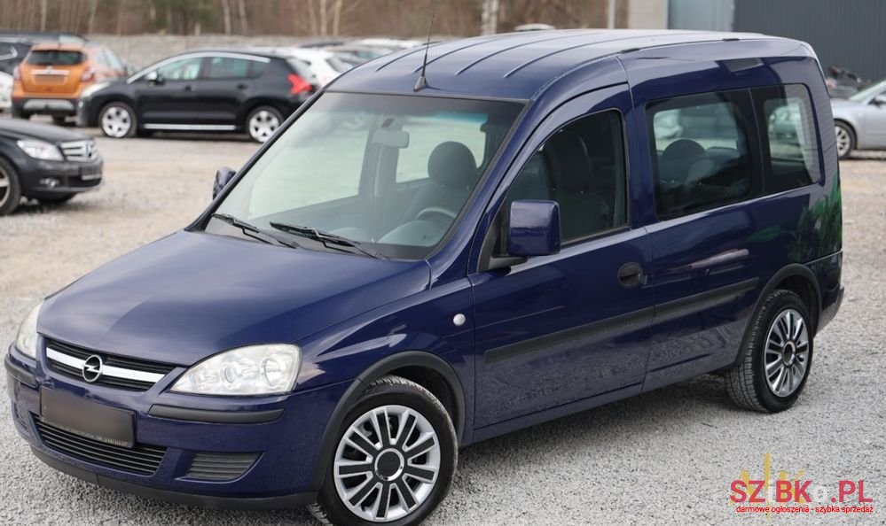 2010' Opel Combo photo #4