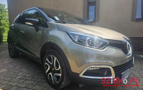 2015' Renault Captur photo #3