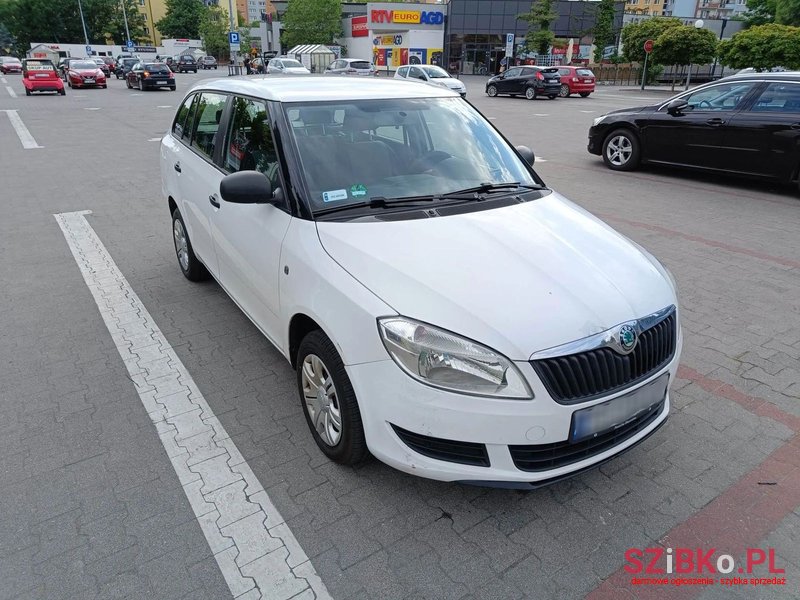 2012' Skoda Fabia photo #6