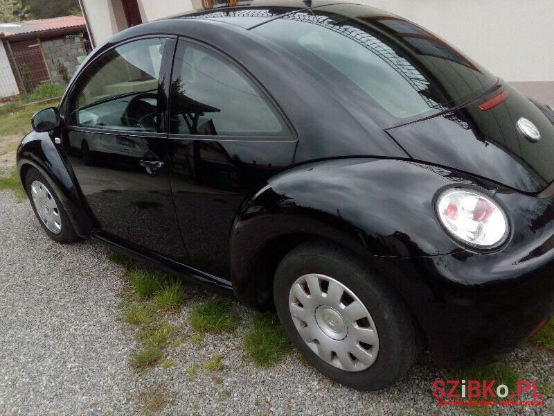 2001' Volkswagen New Beetle photo #5
