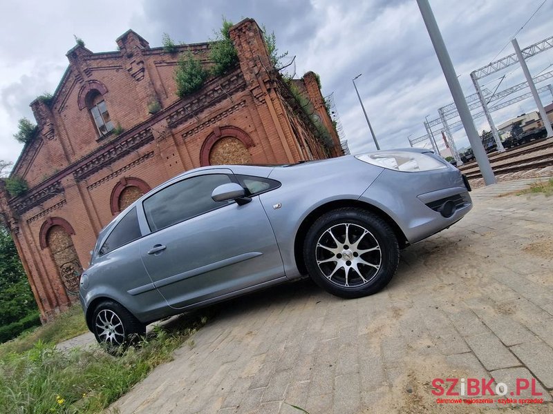 2007' Opel Corsa 1.2 16V Color Edition photo #6