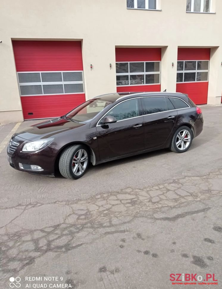 2012' Opel Insignia 2.0 T Sport photo #1