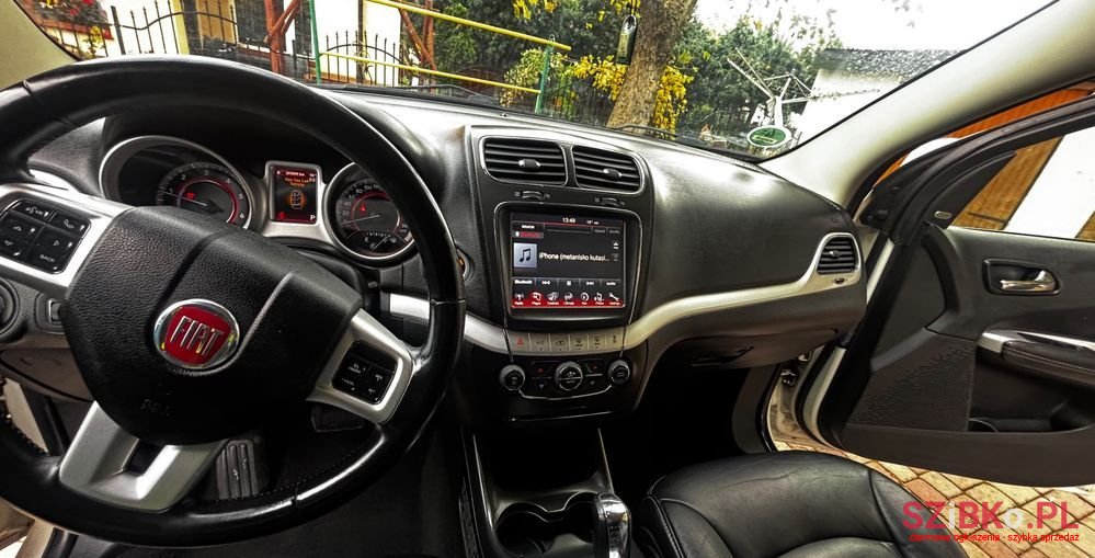 2013' Fiat Freemont photo #4