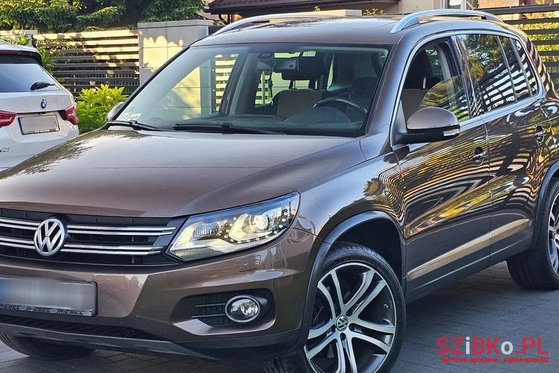 2012' Volkswagen Tiguan photo #1