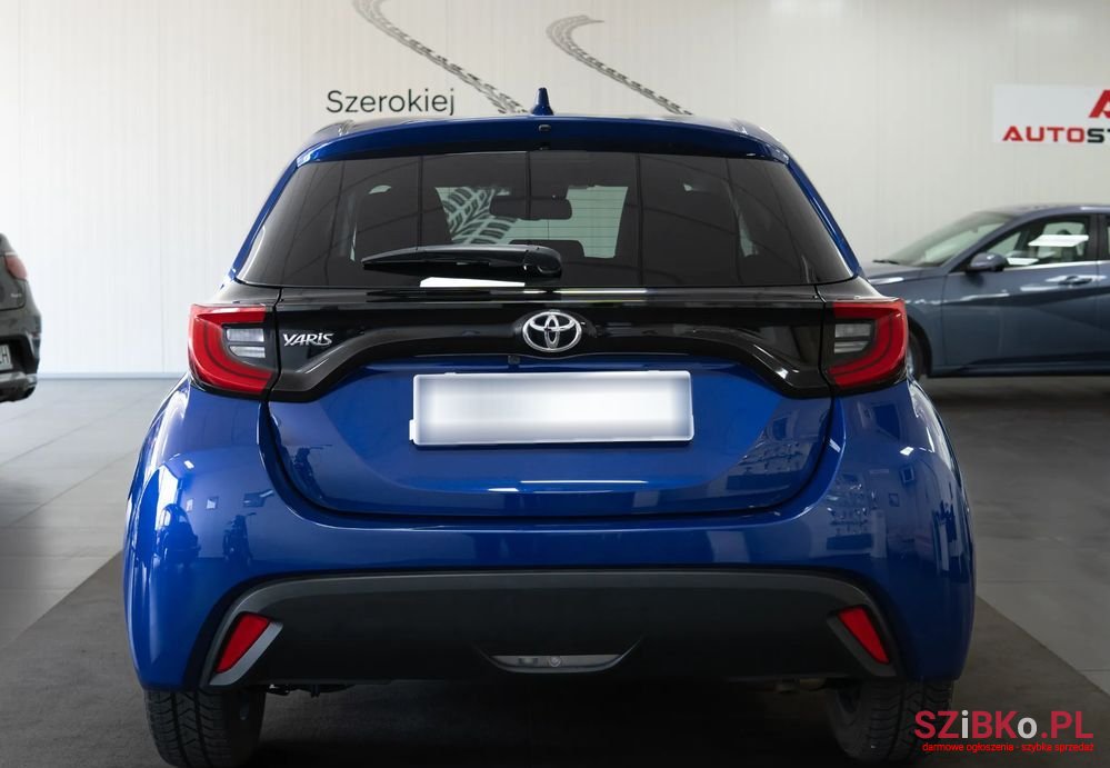 2021' Toyota Yaris photo #6