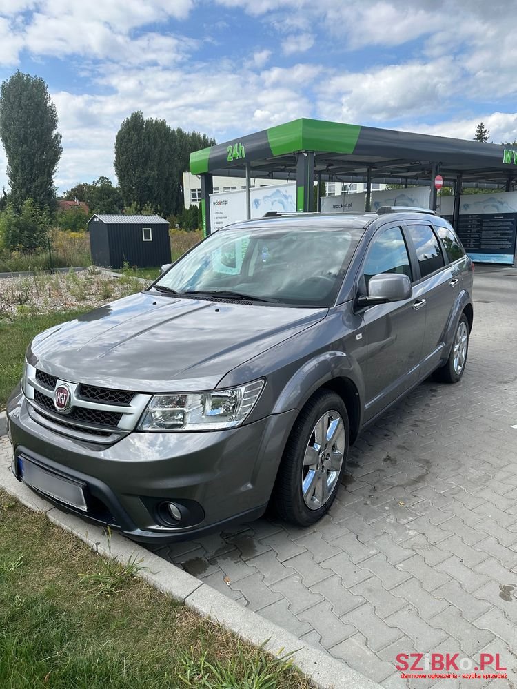 2013' Fiat Freemont photo #1