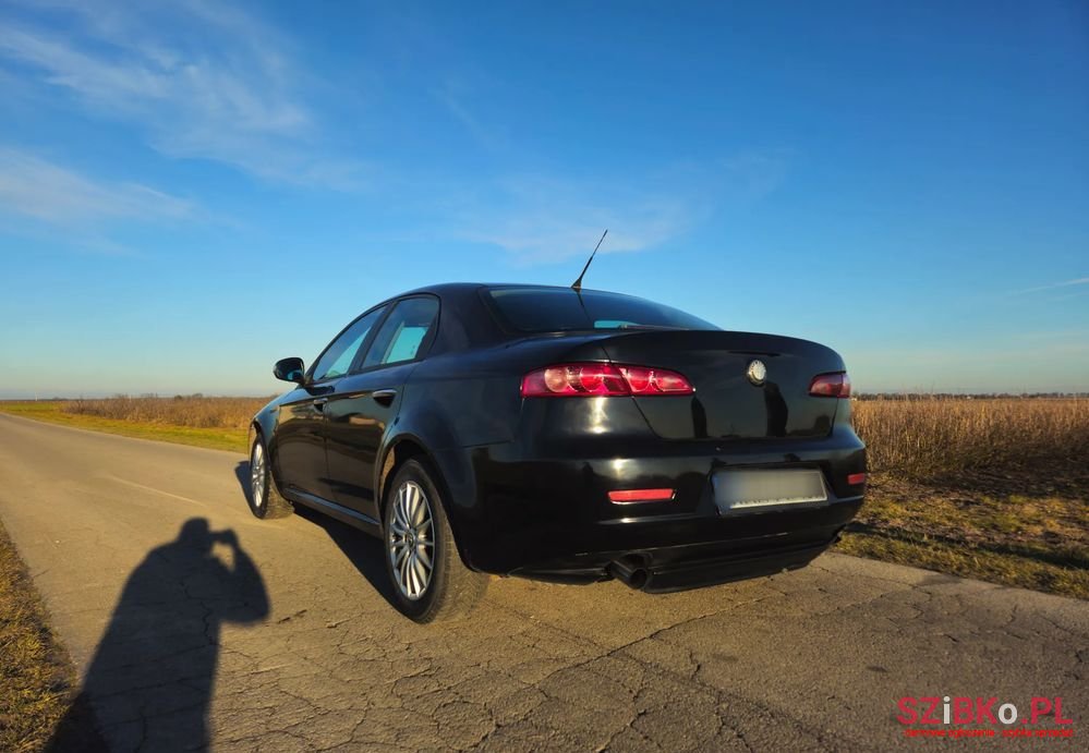 2006' Alfa Romeo 159 photo #4