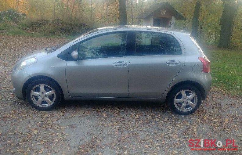 2006' Toyota Yaris photo #1
