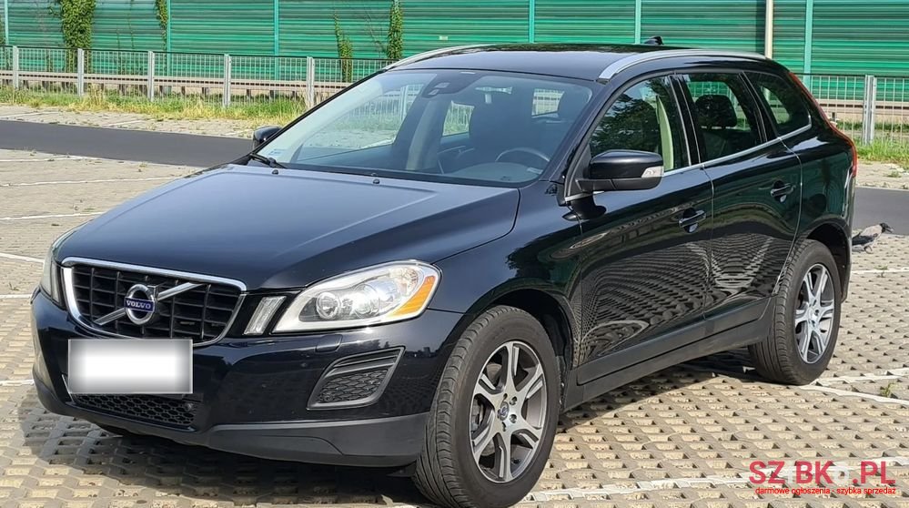 2012' Volvo Xc 60 D4 Momentum photo #2