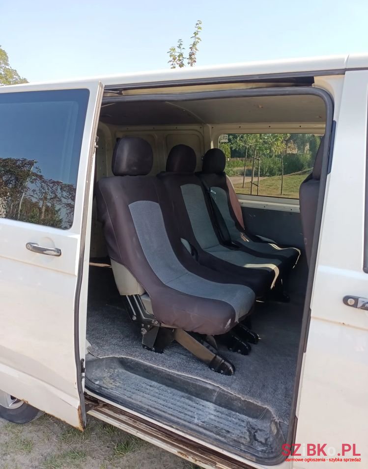 2008' Volkswagen Transporter photo #6