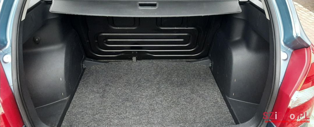 2009' Skoda Fabia photo #5