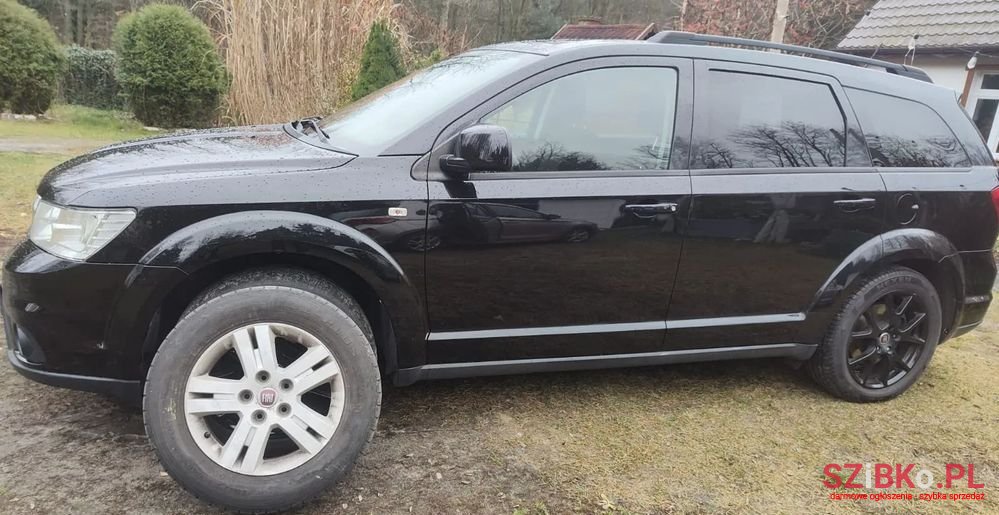 2013' Fiat Freemont 3.6 V6 Urban photo #4