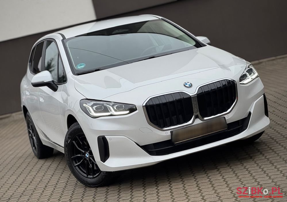 2023' BMW 2 Series 218D photo #4