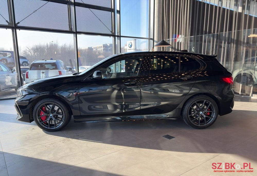 2023' BMW 1 Series 118I M Sport photo #4