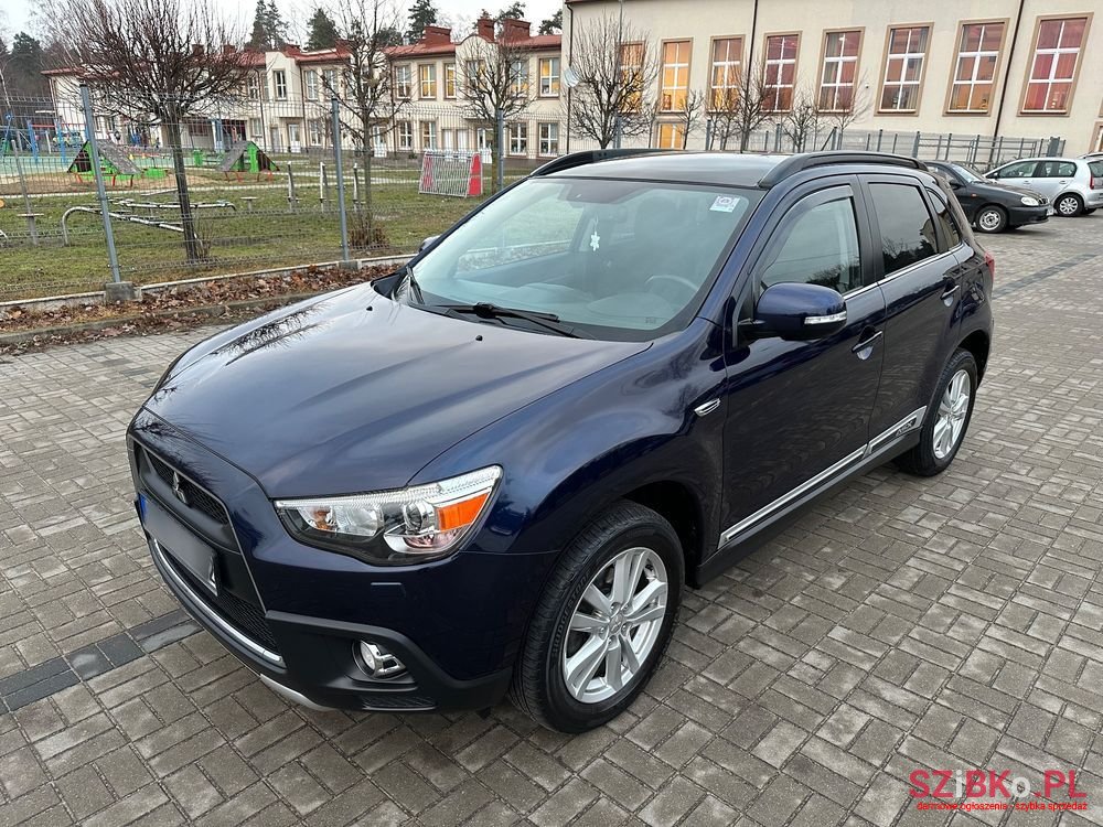 2012' Mitsubishi ASX photo #2