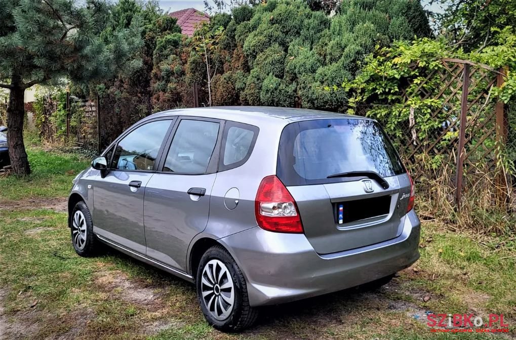 2005' Honda Jazz photo #3