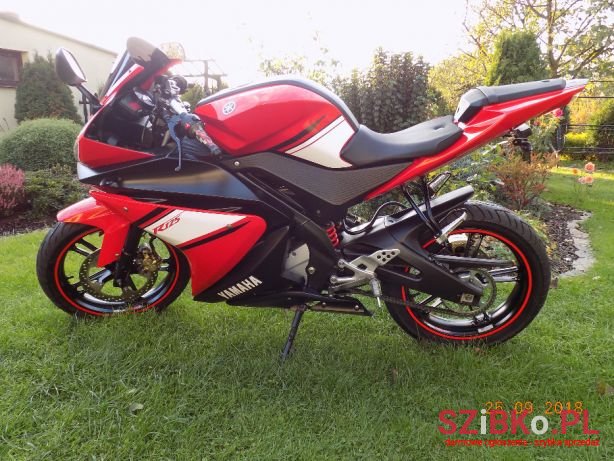 2010' Yamaha YZF 125 photo #1