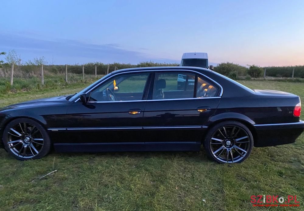 2000' BMW 7 Series 750I photo #3