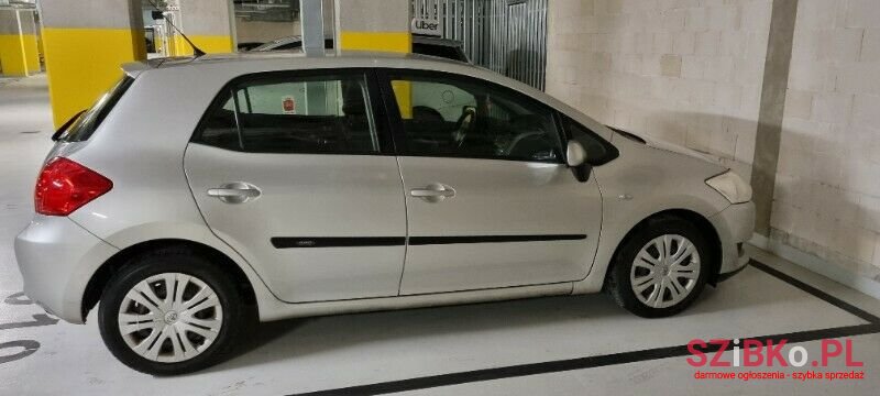 2007' Toyota Auris photo #3