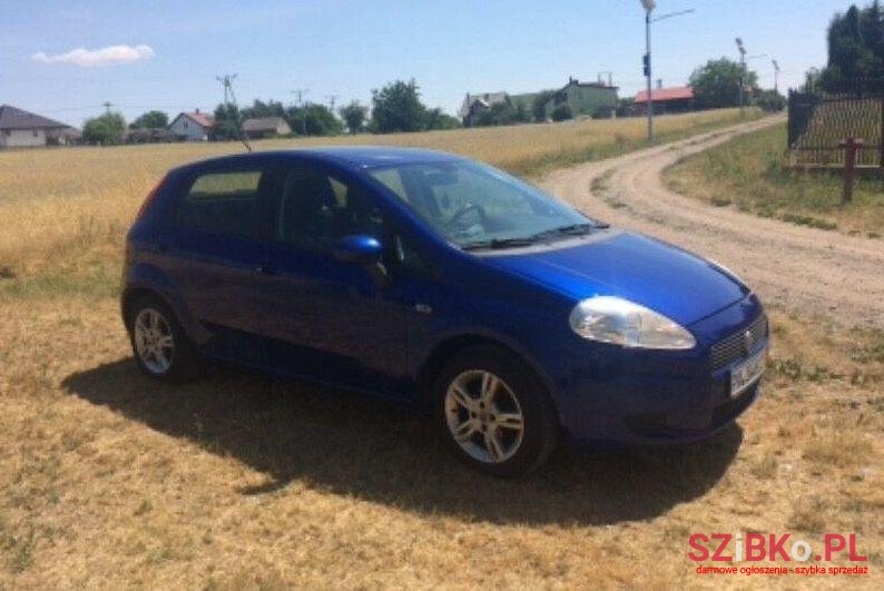 2007' Fiat Punto photo #1