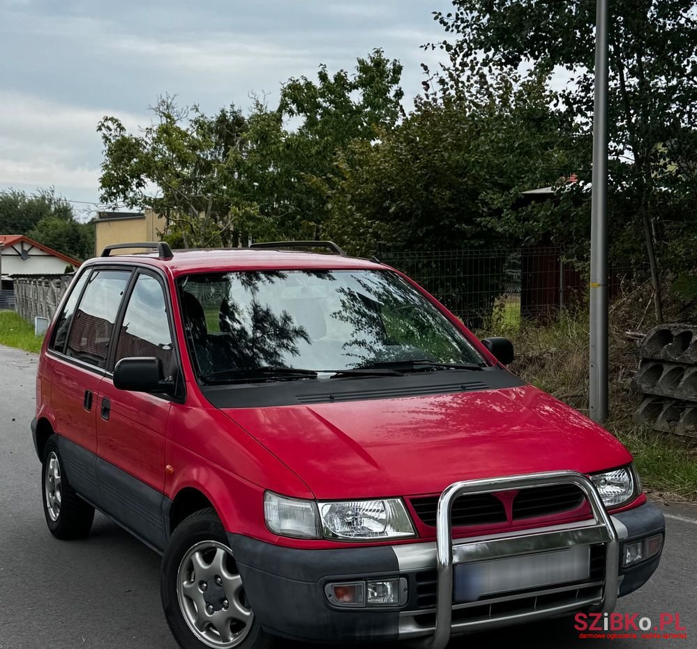 1996' Mitsubishi Space Runner 1800 City photo #3