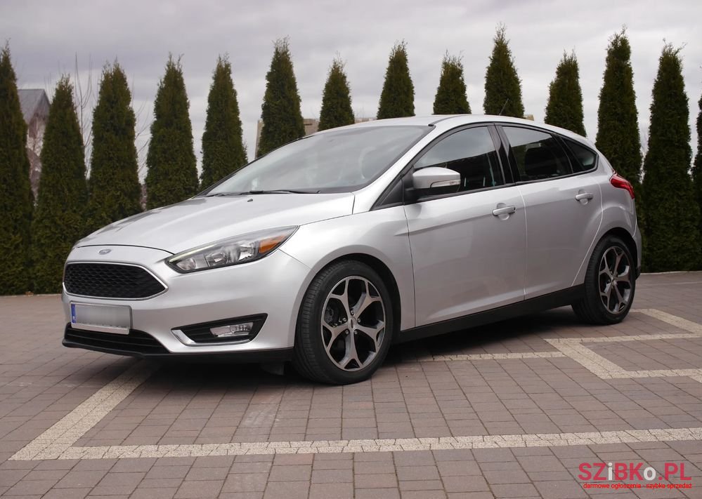 2015' Ford Focus photo #2