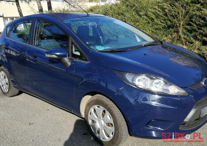 2010' Ford Fiesta 1.25 Ambiente photo #1