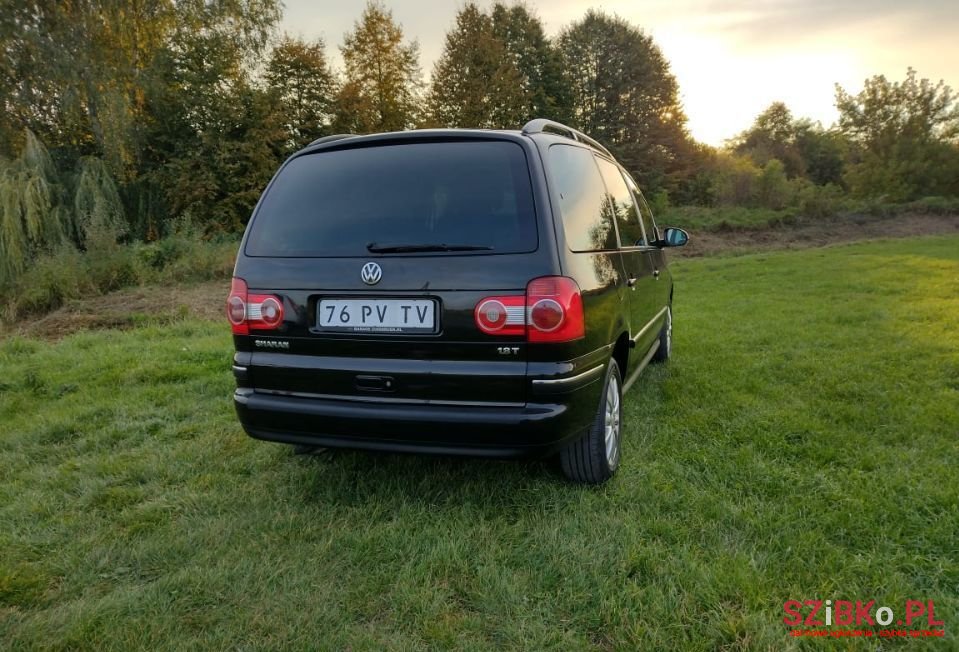 2005' Volkswagen Sharan photo #5