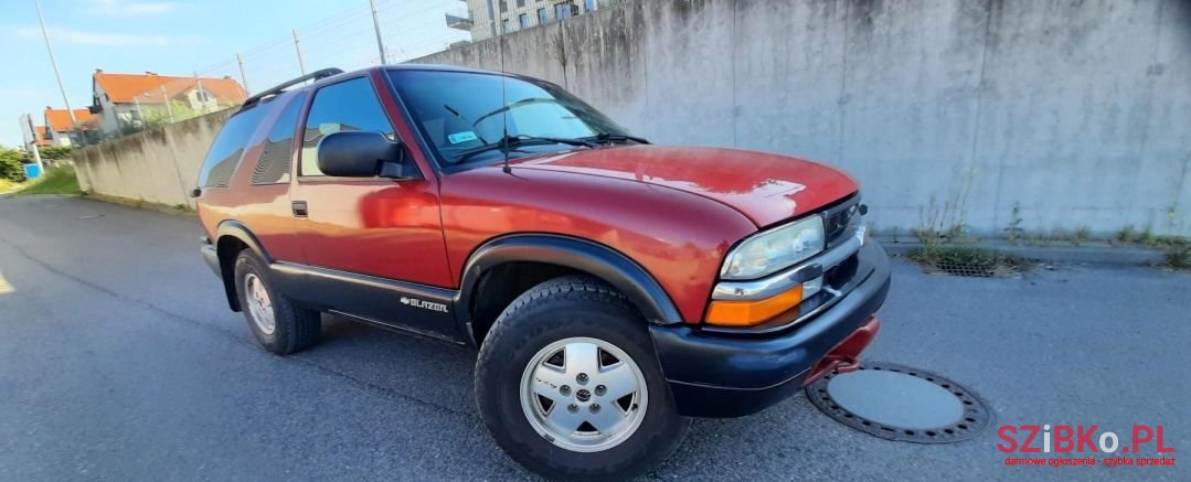 2003' Chevrolet Blazer photo #2