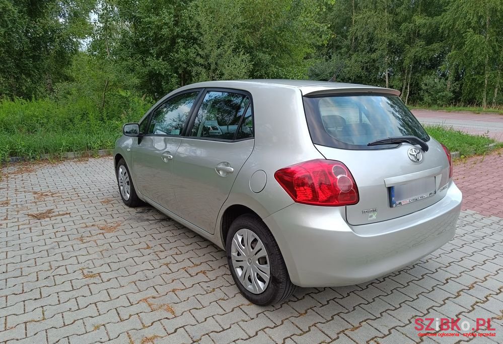 2009' Toyota Auris 1.4 D-4D Luna photo #5