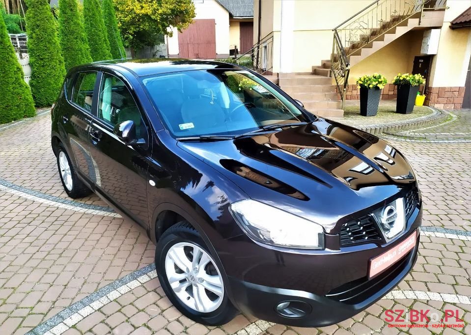 2010' Nissan Qashqai Tekna photo #2