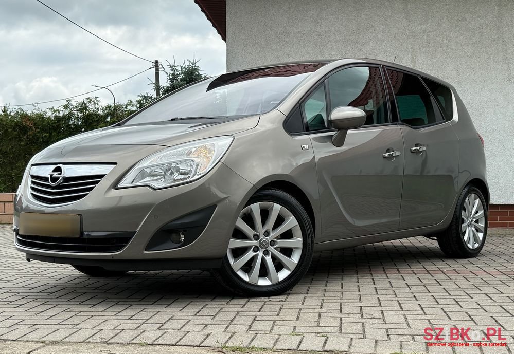 2010' Opel Meriva 1.4 T Cosmo photo #3