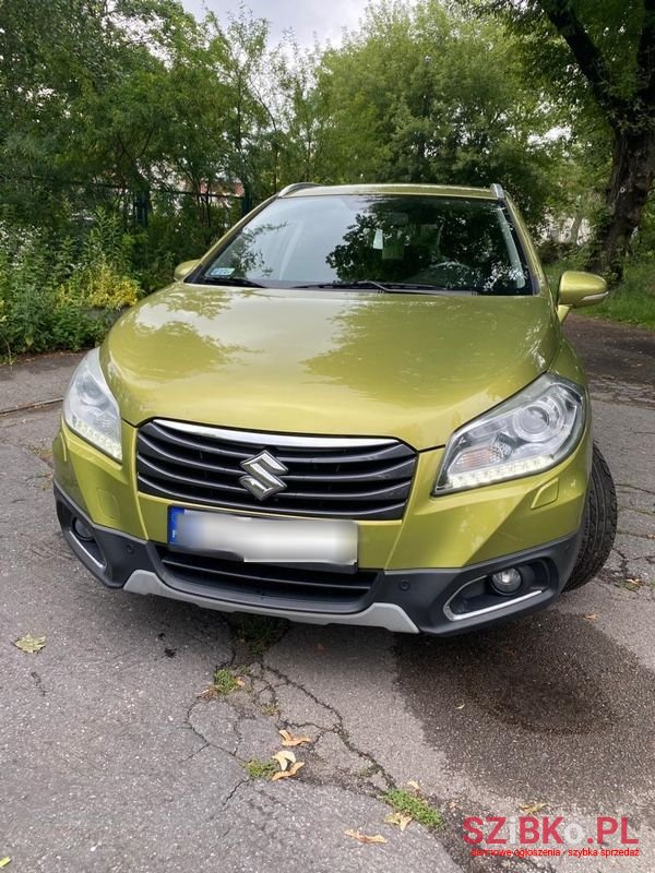 2014' Suzuki SX4 S-Cross photo #2