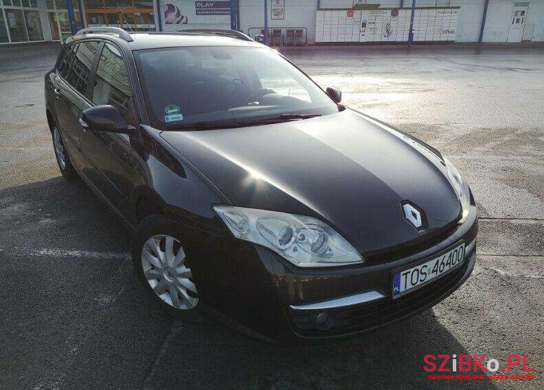 2008' Renault Laguna photo #1