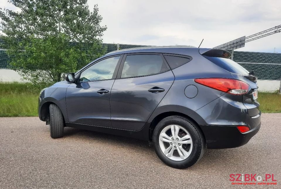 2011' Hyundai ix35 photo #3